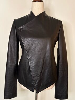 T Los Angeles Boutique Black Asymmetrical Minimalist Leather Jacket Size Small
